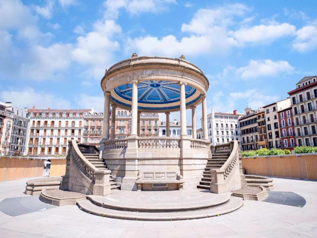 Apartamento Mercaderes Pamplona Exterior photo